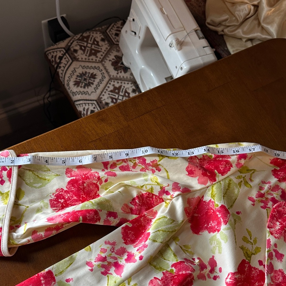 Apt. 9 Cream and Red Floral Blazer - Picture 10 of 11